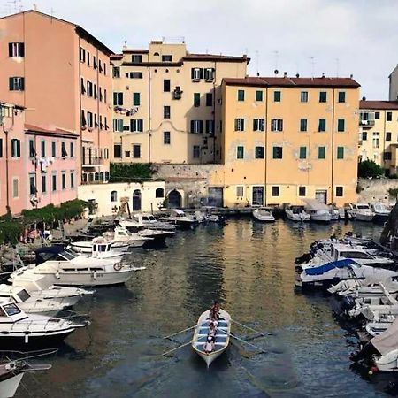 Casa Vacanze Completa Di Tutto E Anche Di Piu Livorno Bagian luar foto