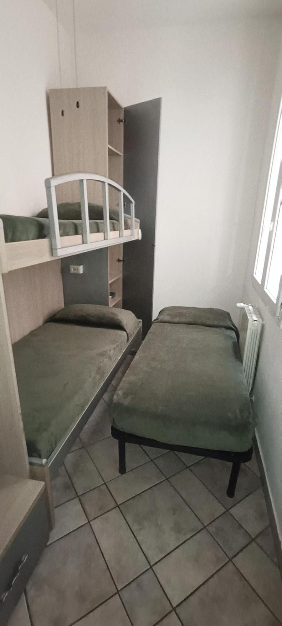 Casa Vacanze Completa Di Tutto E Anche Di Piu Livorno Bagian luar foto